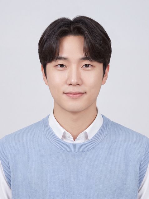 윤하준 증명사진