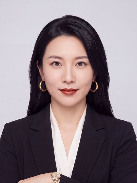진유나 증명사진